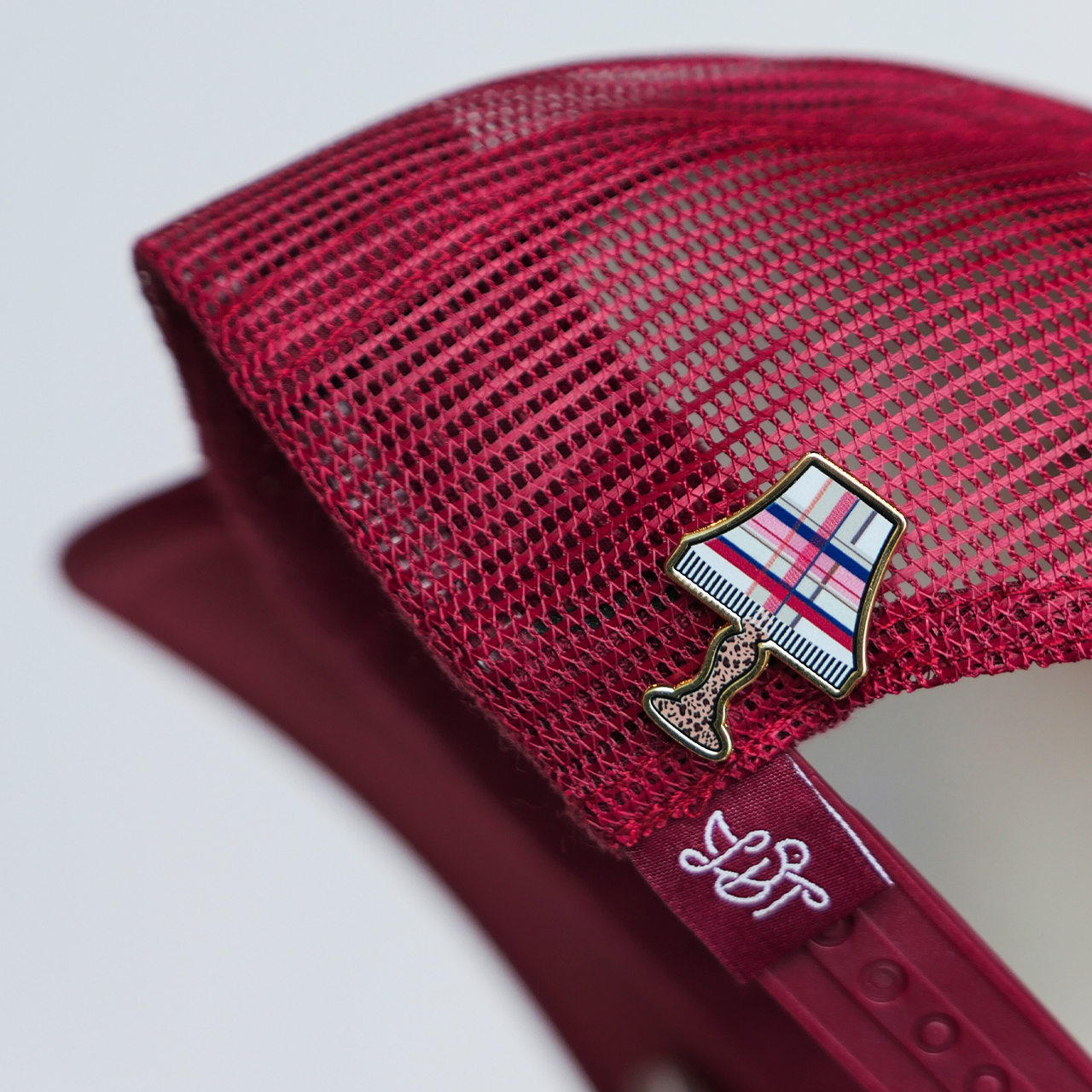 Exclusive Lampshade Pin